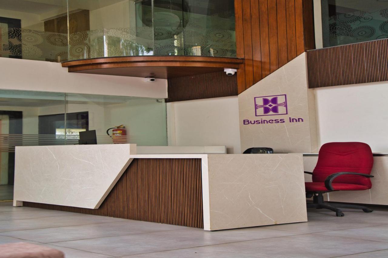 Business Inn Бангалор Екстериор снимка